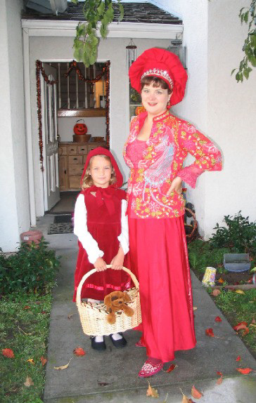 Red Queen and Little Red Riding Hood