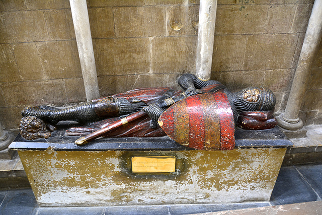 Worcester Cathedral 2013 – Tomb of William de Harcourt