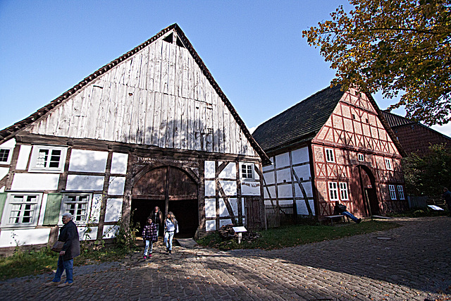 20121008 1549RWw Dorfbauernhaus Moven und Golücke,