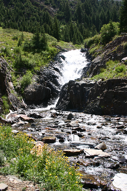 Mill Creek, Lundy Canyon