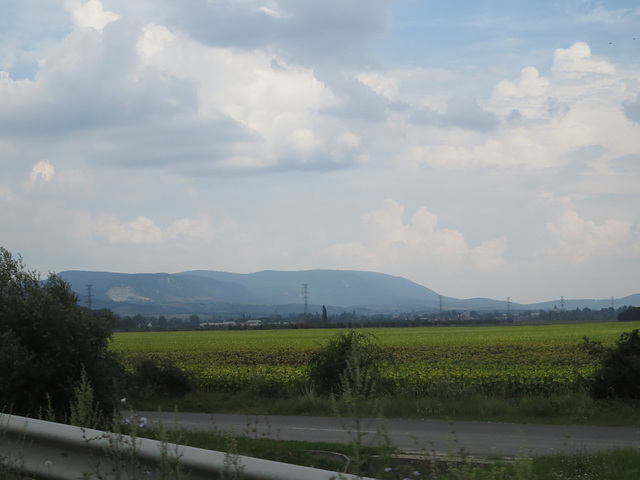 Chaîne de montagne en allant vers Budapest.
