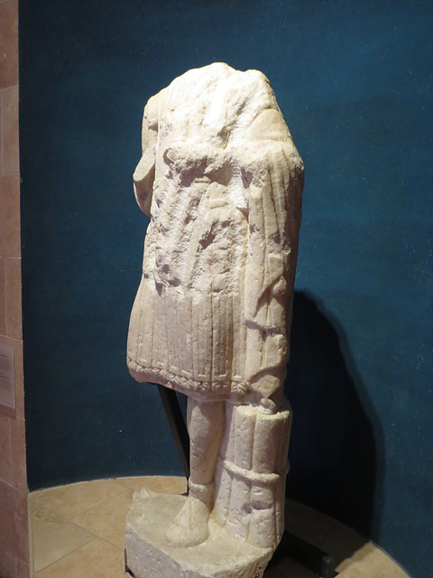 Aquincum : statue d'un dignitaire en costume militaire.