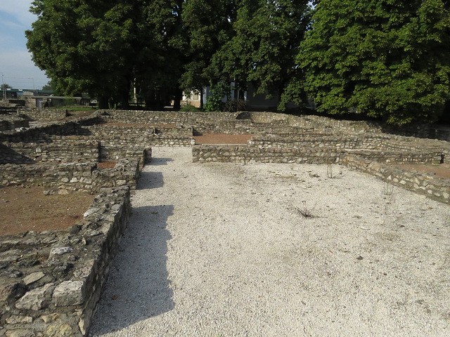 Aquincum, agglomération civile : habitation bordant le decumanus