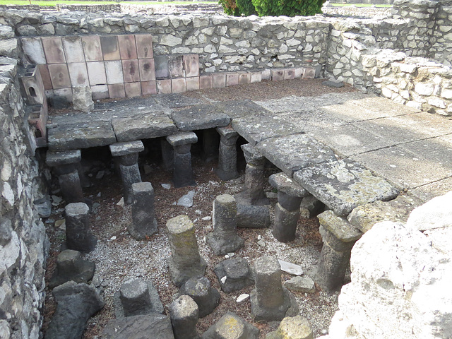 Aquincum, agglomération civile : caldarium des grands thermes ?