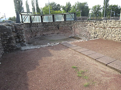 Aquincum, agglomération civile : grande salle à abside des grands thermes.