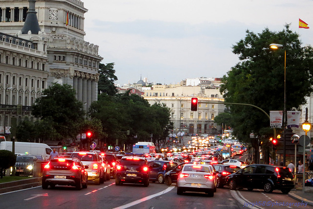 Tráfico - Calle de Alcalá - Madrid