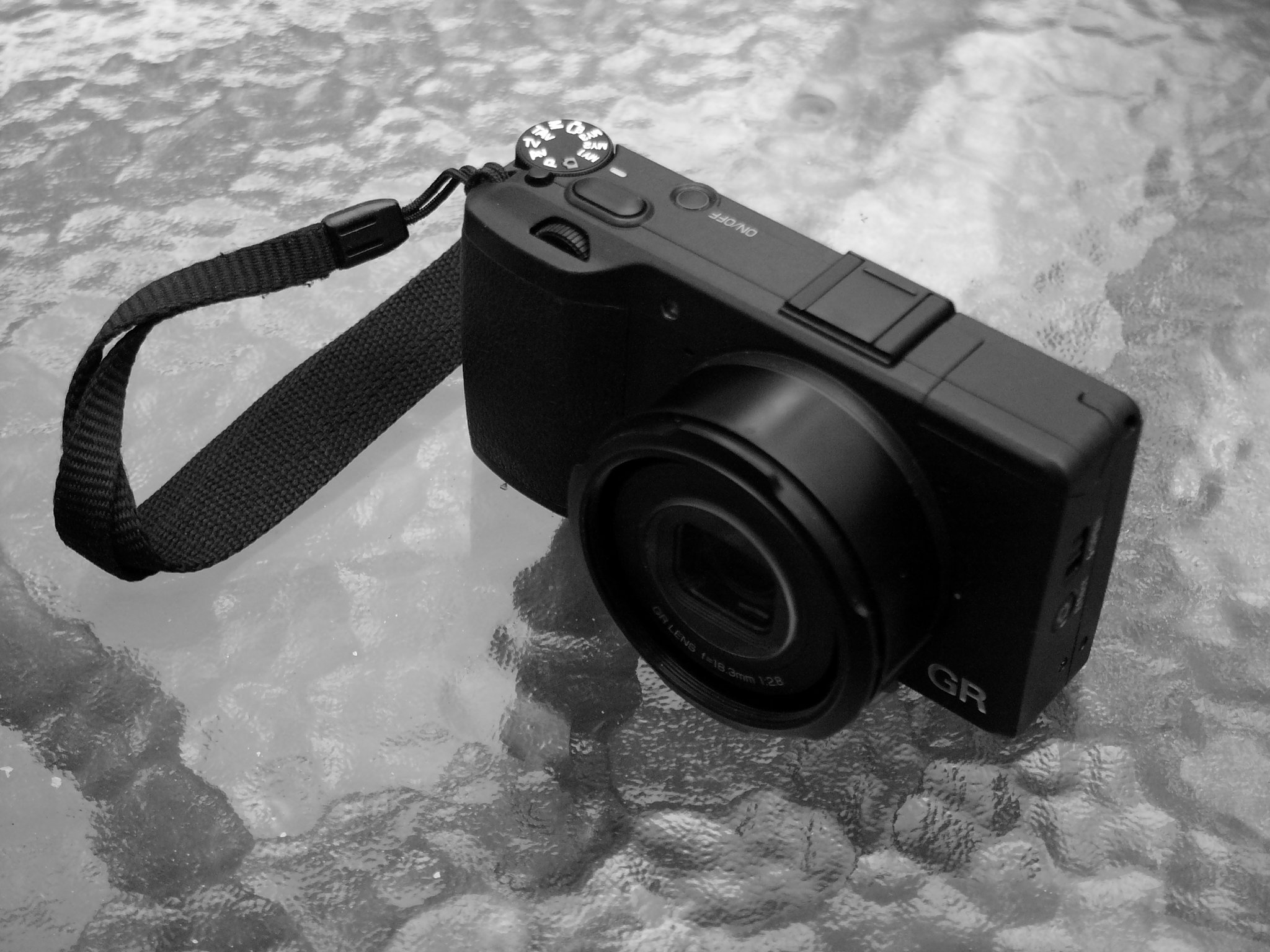 Ricoh GH-3 2