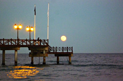 Mega-luna en la noche de San Juan, 2013