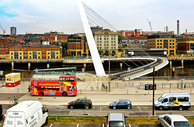 Gateshead: Millennium Bridge.