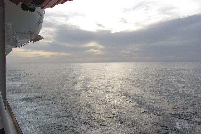 Sailing to Tauranga, NZ, 21 Jan 2012