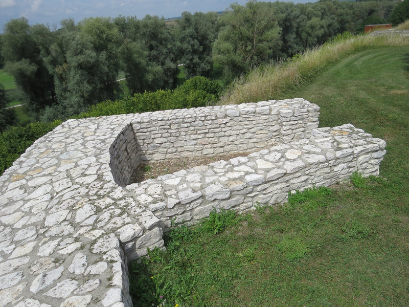 Eining : tour de l'angle sud-ouest du fort tardif.