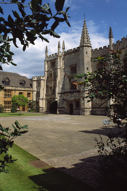 Oxford's Seat of Learning