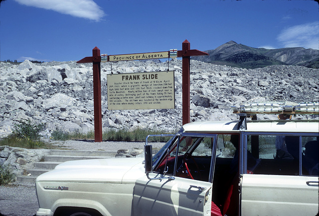 1-33-frank_slide_base_ig_adj