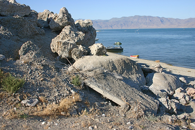 Pyramid Lake