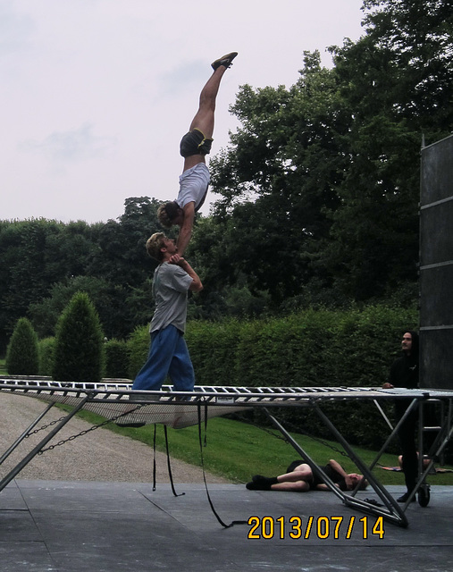 Übungen am Trampolin