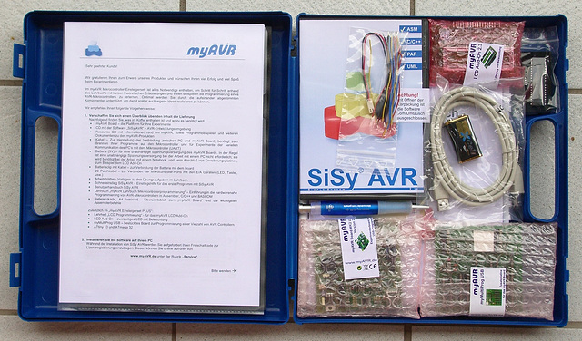 myAVR educational KIT