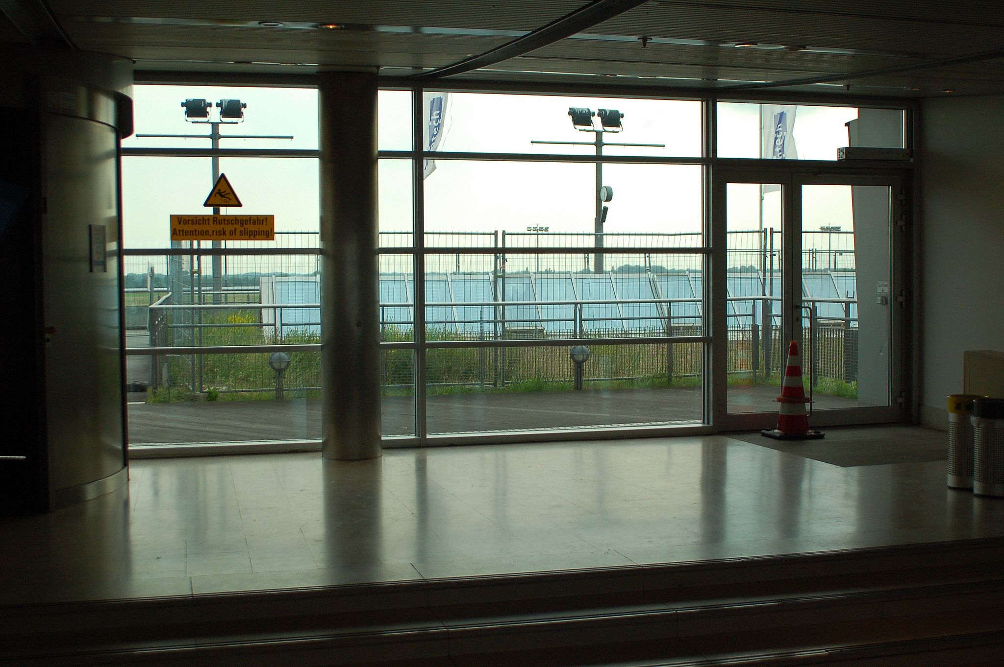 Von diesem Fenster mußten wir den Abflug sehen