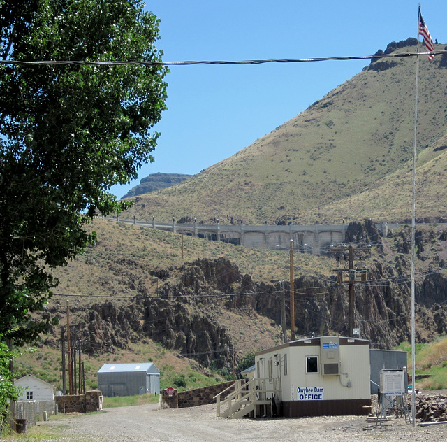 Lake Owyhee, OR 0747a