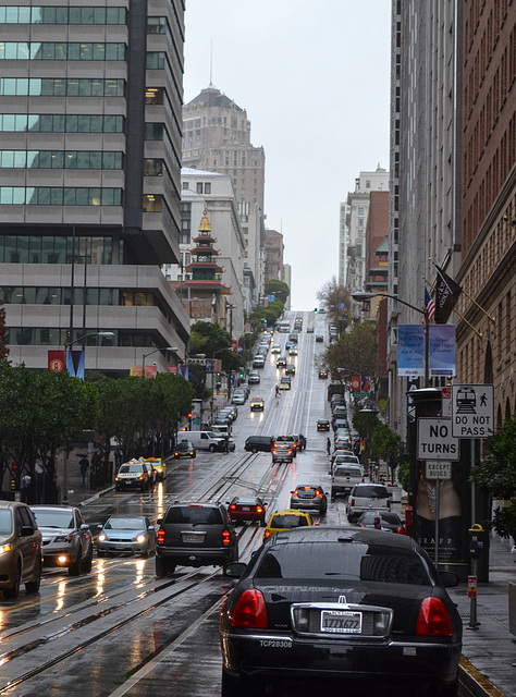 SF downtown: California Street (0126)