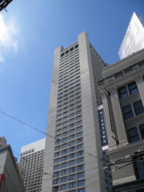 SF downtown: rappelling Grand Hyatt 2956a