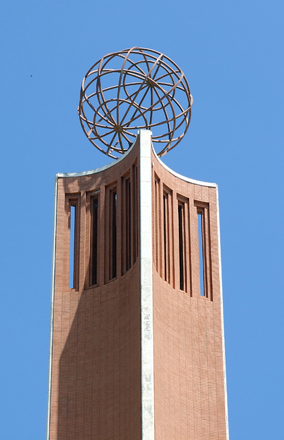 Tower with Globe on the USC Von KleinSmid Center, July 2008