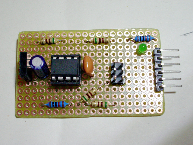 ATtiny85 prototype