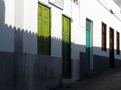 Türen und Fenster