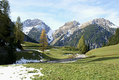 Vom Inntal ins Lechtal. Hahntennjoch. Nach der Jochhöhe abwärts Richtung Lechtal. ©UdoSm