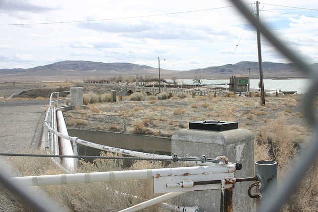 Lahontan Dam