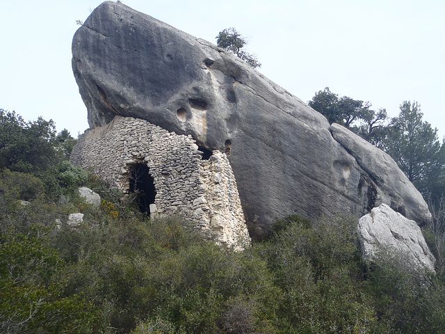 Le Rocher des BAUX  27 02 2014 062