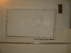 1st apartment - AC service door