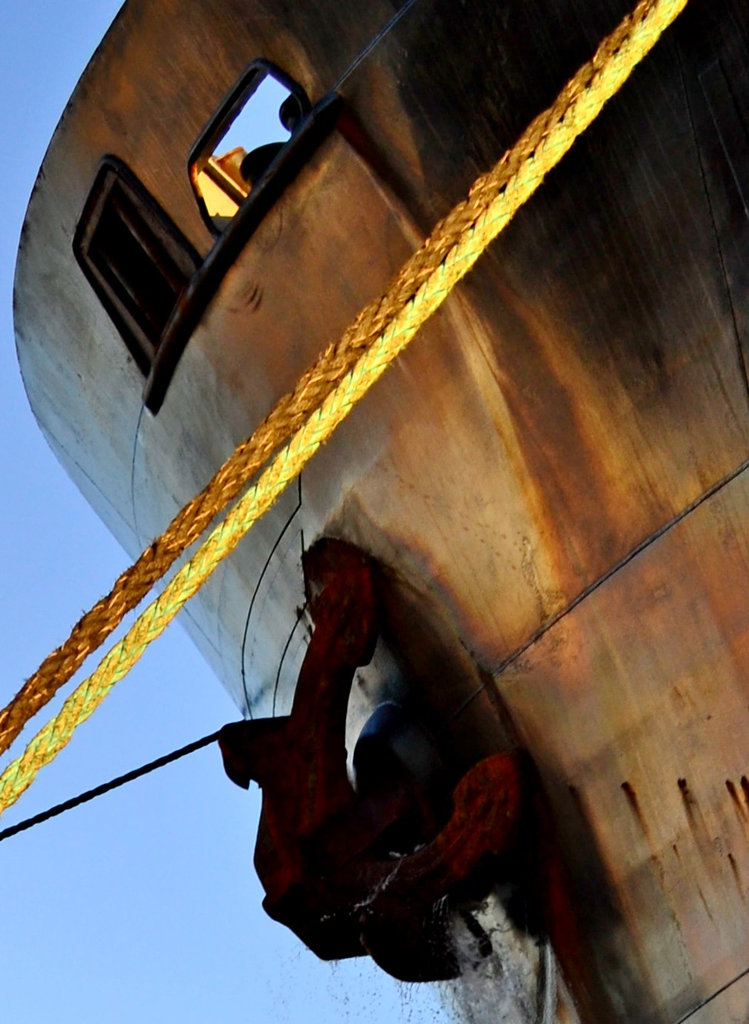 rope and anchor!