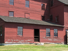 Laundry and Machine Shop