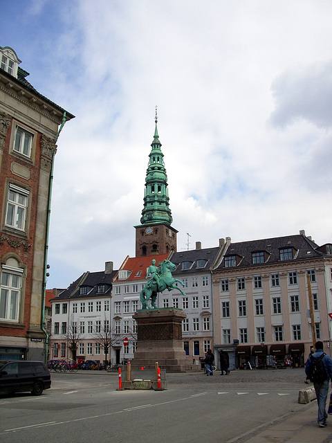 St. Nikolajs Kirke + Bishop Absalon