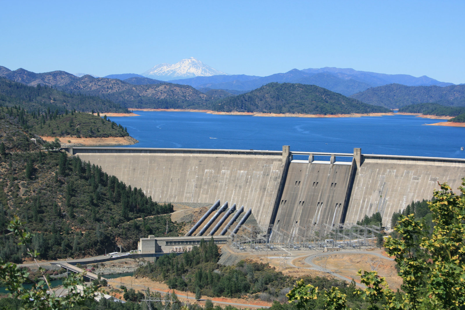 Shasta Dam, California, USA.