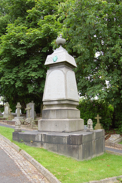 Memorial to Dorothea Heathcote, Leek Cemetery, Staffordshire