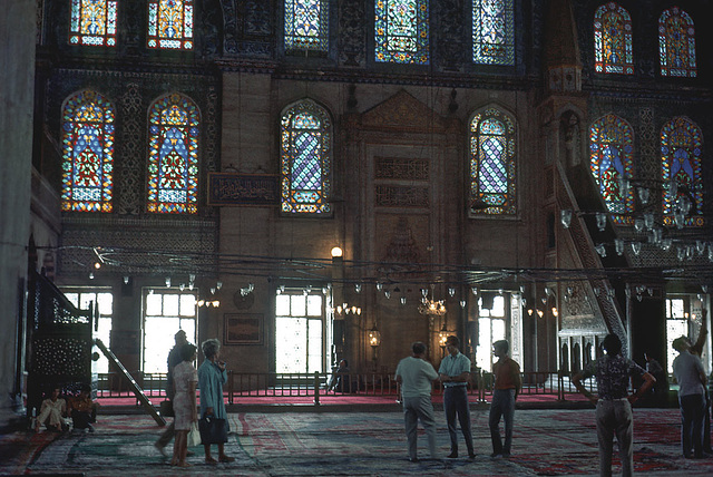 Istanbul Blue Mosque, in 1970 (080 R)