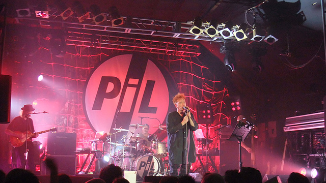 pil-EB-london-2010-12-23-2507