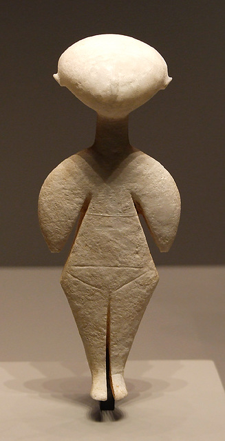 Star Gazer Bronze Age Female Figurine in the Getty Villa, July 2008