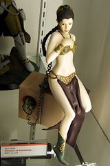 Slave Leia Statue at FAO Schwarz, July 2007