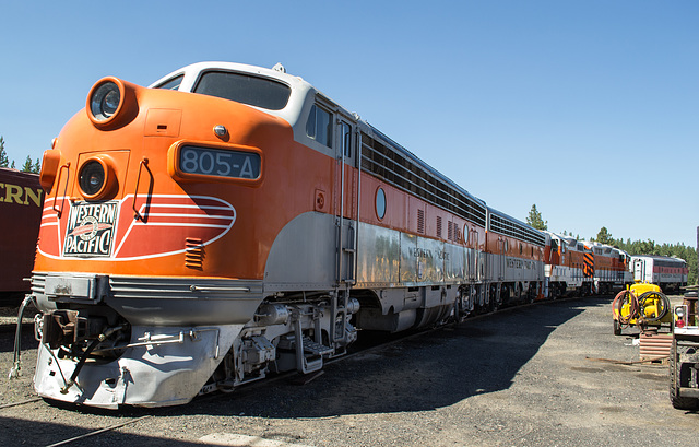 Portola Western Pacific RR museum (0219)