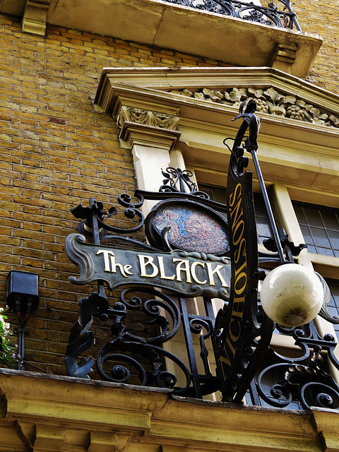 the black friar pub, queen victoria st., london