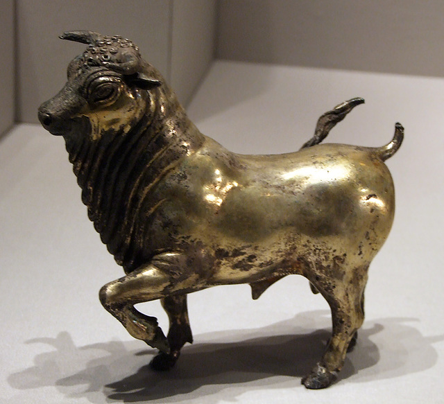 Roman Statuette of a Bull in the Getty Villa, July 2008