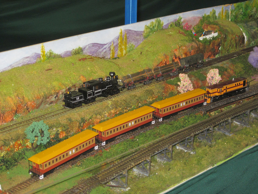 201306TmbaModelRailExhibit 009