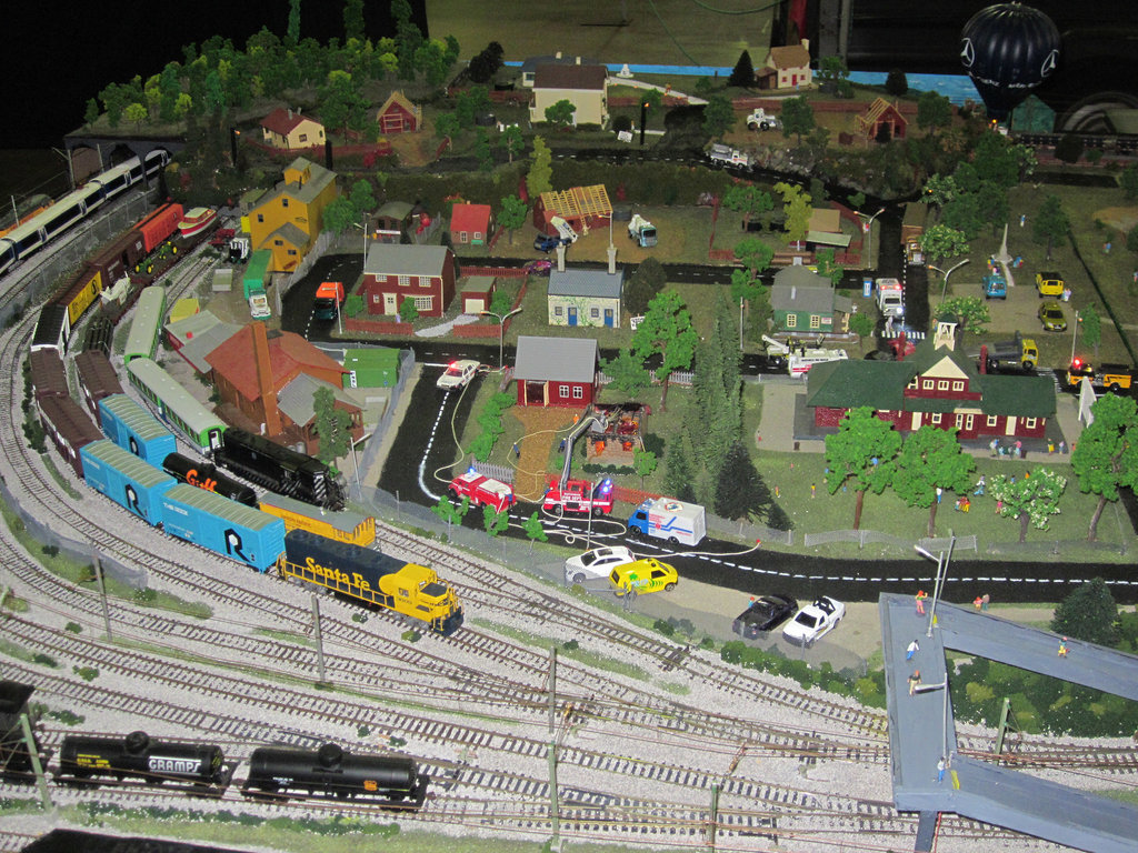 201306TmbaModelRailExhibit 038