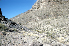 03-lava_dam_N-4-90_ig_adj