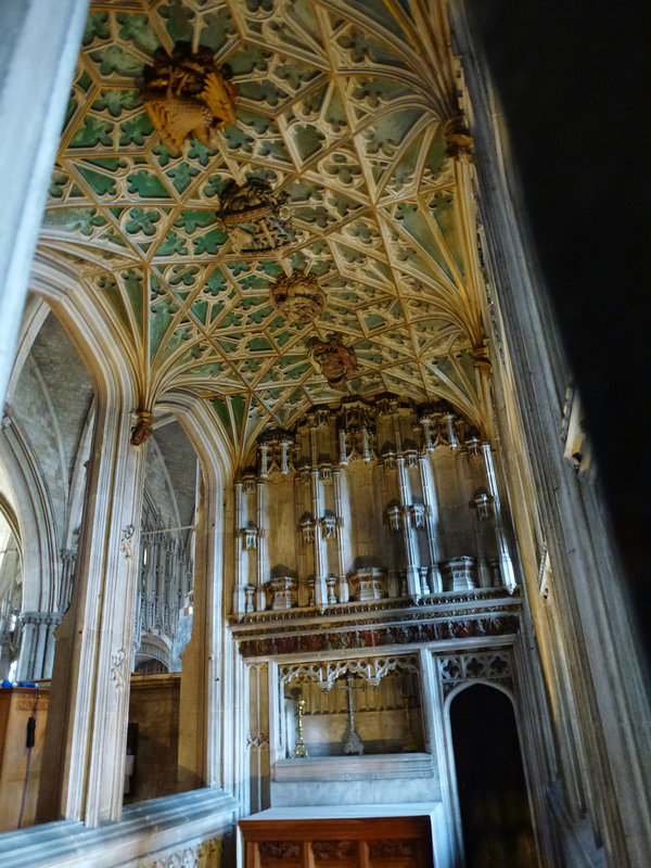 winchester cathedral, hants.