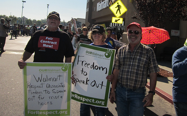 Paramount Walmart Protest 3996-2