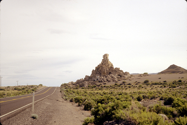 17-tufa_knob_Gerlach_hwy-5-97_ig_adj