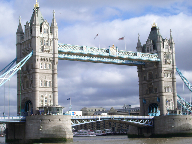 Tower Bridge: some sunshine